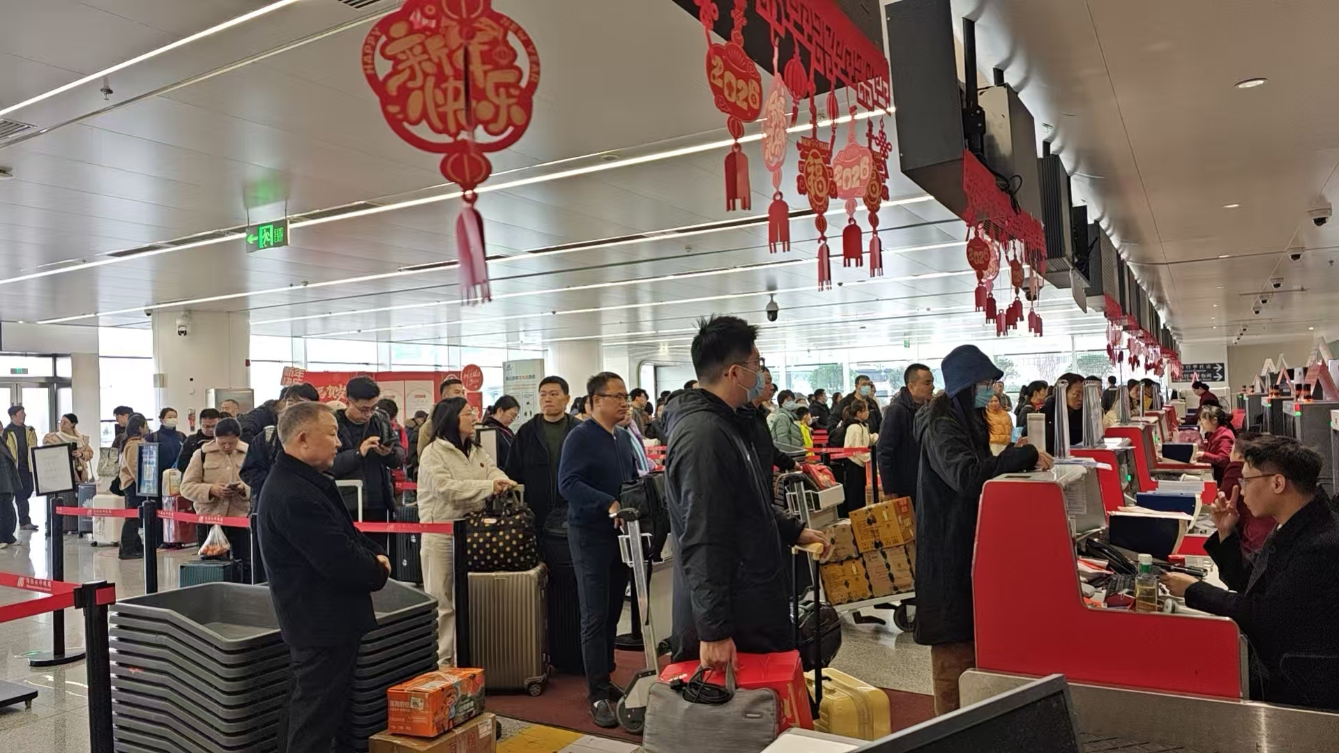 14420人次、單班153人次！綿陽(yáng)機(jī)場(chǎng)創(chuàng)春節(jié)假期單日旅客吞吐量歷史新高